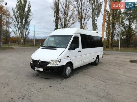 Белый Мерседес Sprinter, объемом двигателя 2.15 л и пробегом 350 тыс. км за 9700 $, фото 1 на Automoto.ua