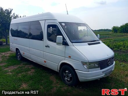 Мерседес Sprinter 2000 в Днепре (Днепропетровске) на Automoto.ua Белый Мерседес Sprinter, объемом двигателя 2.9 л и пробегом 0 тыс. км за 5000 $, фото 1 на Automoto.ua