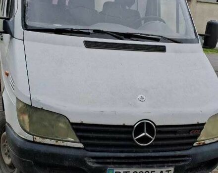 Білий Мерседес Sprinter, об'ємом двигуна 2.2 л та пробігом 300 тис. км за 2600 $, фото 1 на Automoto.ua