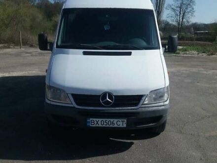 Мерседес Sprinter 2000 в Городок на Automoto.ua Белый Мерседес Sprinter, объемом двигателя 2.7 л и пробегом 500 тыс. км за 6500 $, фото 1 на Automoto.ua
