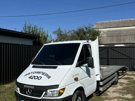 Мерседес Sprinter 2000 у Вінниці на Automoto.ua Білий Мерседес Sprinter, об'ємом двигуна 2.15 л та пробігом 507 тис. км за 10800 $, фото 1 на Automoto.ua