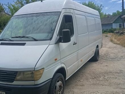 Мерседес Sprinter 2000 у Ямпіль на Automoto.ua Білий Мерседес Sprinter, об'ємом двигуна 3 л та пробігом 400 тис. км за 9499 $, фото 1 на Automoto.ua