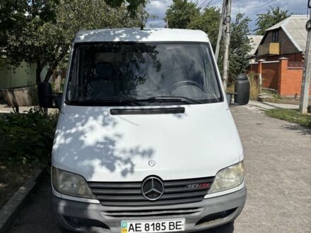 Мерседес Sprinter 2000 в Днепре (Днепропетровске) на Automoto.ua Белый Мерседес Sprinter, объемом двигателя 2.2 л и пробегом 231 тыс. км за 8000 $, фото 1 на Automoto.ua
