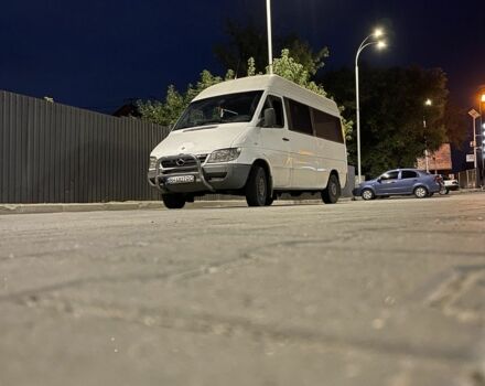Белый Мерседес Sprinter, объемом двигателя 2.2 л и пробегом 720 тыс. км за 5500 $, фото 1 на Automoto.ua