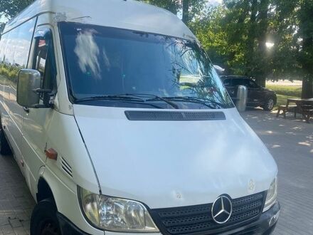 Белый Мерседес Sprinter, объемом двигателя 2.15 л и пробегом 450 тыс. км за 4700 $, фото 1 на Automoto.ua
