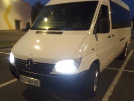 Мерседес Sprinter 2000 в Хусте на Automoto.ua Белый Мерседес Sprinter, объемом двигателя 2.2 л и пробегом 280 тыс. км за 9000 $, фото 1 на Automoto.ua