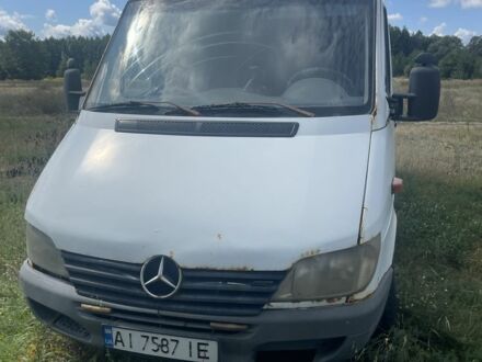 Білий Мерседес Sprinter, об'ємом двигуна 2.1 л та пробігом 300 тис. км за 1203 $, фото 1 на Automoto.ua
