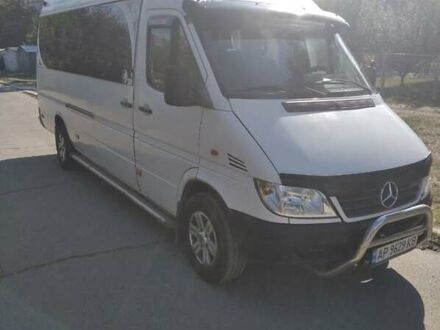 Белый Мерседес Sprinter, объемом двигателя 2.9 л и пробегом 300 тыс. км за 7900 $, фото 1 на Automoto.ua