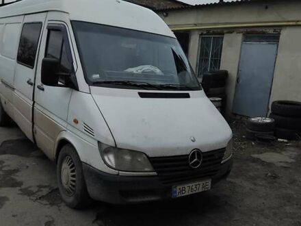 Белый Мерседес Sprinter, объемом двигателя 2.15 л и пробегом 800 тыс. км за 3800 $, фото 1 на Automoto.ua