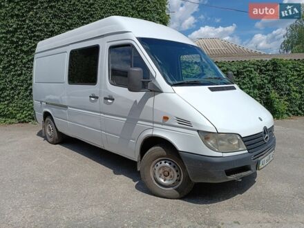 Белый Мерседес Sprinter, объемом двигателя 2.2 л и пробегом 420 тыс. км за 9500 $, фото 1 на Automoto.ua