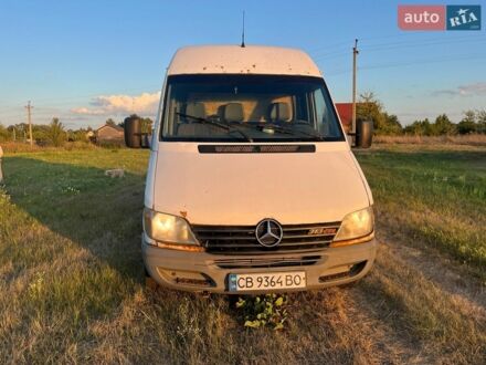 Белый Мерседес Sprinter, объемом двигателя 2.1 л и пробегом 706 тыс. км за 2500 $, фото 1 на Automoto.ua