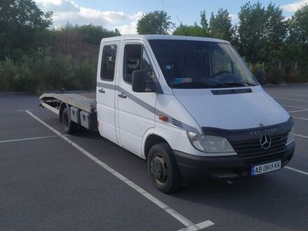 Белый Мерседес Sprinter, объемом двигателя 2.15 л и пробегом 930 тыс. км за 12200 $, фото 1 на Automoto.ua