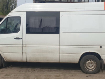 Білий Мерседес Sprinter, об'ємом двигуна 0 л та пробігом 700 тис. км за 5900 $, фото 1 на Automoto.ua