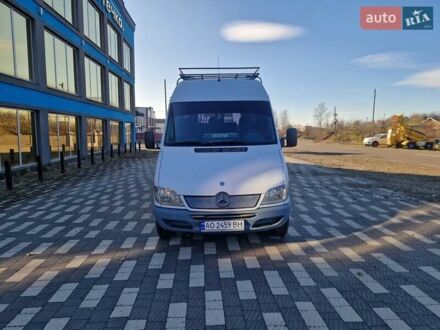 Белый Мерседес Sprinter, объемом двигателя 2.15 л и пробегом 450 тыс. км за 5800 $, фото 1 на Automoto.ua