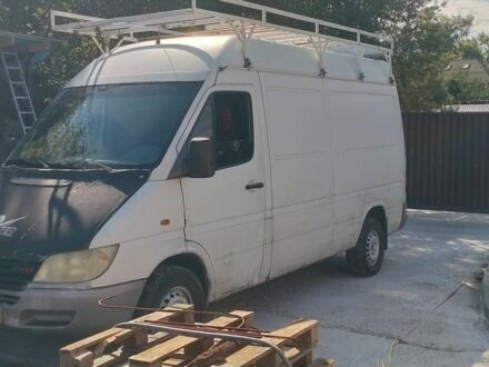 Мерседес Sprinter 2000 у Дніпро (Дніпропетровську) на Automoto.ua Білий Мерседес Sprinter, об'ємом двигуна 2.1 л та пробігом 47 тис. км за 4300 $, фото 1 на Automoto.ua