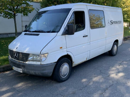 Білий Мерседес Sprinter, об'ємом двигуна 2.87 л та пробігом 500 тис. км за 4300 $, фото 1 на Automoto.ua