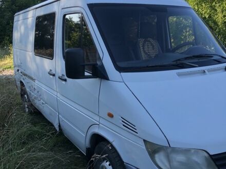 Білий Мерседес Sprinter, об'ємом двигуна 2.2 л та пробігом 455 тис. км за 6676 $, фото 1 на Automoto.ua