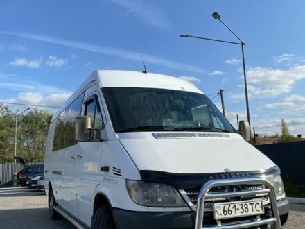 Білий Мерседес Sprinter, об'ємом двигуна 2.2 л та пробігом 316 тис. км за 7500 $, фото 1 на Automoto.ua