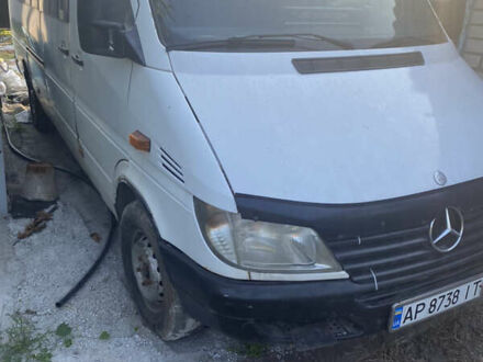 Мерседес Sprinter 2000 в Запорожье на Automoto.ua Белый Мерседес Sprinter, объемом двигателя 0 л и пробегом 555 тыс. км за 6199 $, фото 1 на Automoto.ua