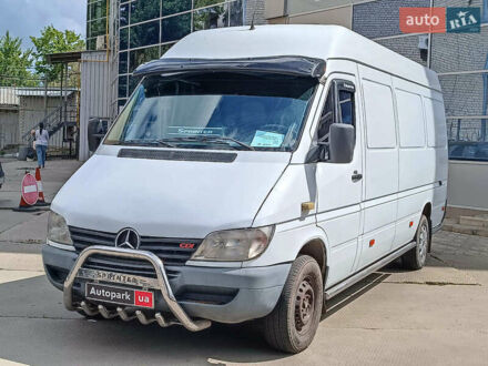 Мерседес Sprinter 2000 у Харкові на Automoto.ua Білий Мерседес Sprinter, об'ємом двигуна 2.2 л та пробігом 732 тис. км за 8290 $, фото 1 на Automoto.ua