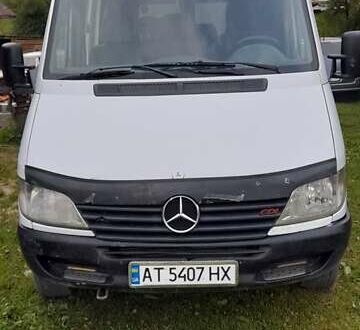 Мерседес Sprinter 2000 в Драгобрате на Automoto.ua Белый Мерседес Sprinter, объемом двигателя 2.15 л и пробегом 406 тыс. км за 5800 $, фото 1 на Automoto.ua