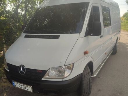 Белый Мерседес Sprinter, объемом двигателя 2.69 л и пробегом 730 тыс. км за 15000 $, фото 1 на Automoto.ua