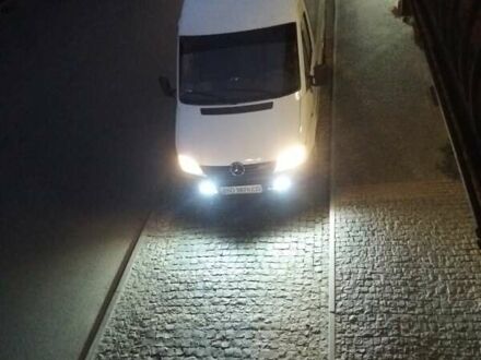 Мерседес Sprinter 2000 в Тернополе на Automoto.ua Белый Мерседес Sprinter, объемом двигателя 2.15 л и пробегом 255 тыс. км за 9200 $, фото 1 на Automoto.ua