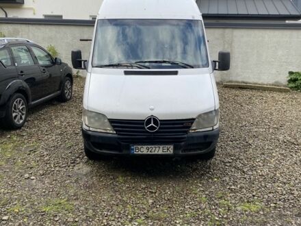 Мерседес Sprinter 2000 в Стрые на Automoto.ua Белый Мерседес Sprinter, объемом двигателя 2.1 л и пробегом 120 тыс. км за 5500 $, фото 1 на Automoto.ua