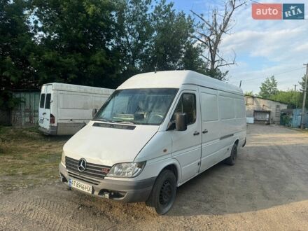 Белый Мерседес Sprinter, объемом двигателя 2.15 л и пробегом 800 тыс. км за 4900 $, фото 1 на Automoto.ua