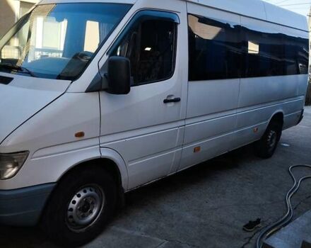 Белый Мерседес Sprinter, объемом двигателя 2.87 л и пробегом 300 тыс. км за 8500 $, фото 1 на Automoto.ua