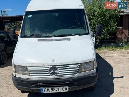 Белый Мерседес Sprinter, объемом двигателя 2.3 л и пробегом 480 тыс. км за 5000 $, фото 1 на Automoto.ua