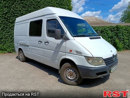 Белый Мерседес Sprinter, объемом двигателя 2.2 л и пробегом 420 тыс. км за 9500 $, фото 1 на Automoto.ua