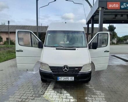 Мерседес Sprinter 2000 в Косове на Automoto.ua Белый Мерседес Sprinter, объемом двигателя 2.2 л и пробегом 4 тыс. км за 6700 $, фото 1 на Automoto.ua