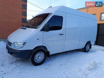 Белый Мерседес Sprinter, объемом двигателя 2.2 л и пробегом 500 тыс. км за 9700 $, фото 1 на Automoto.ua