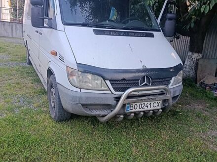 Білий Мерседес Sprinter, об'ємом двигуна 2.69 л та пробігом 250 тис. км за 7499 $, фото 1 на Automoto.ua