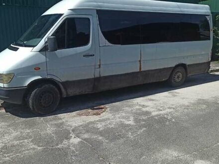 Мерседес Sprinter 2000 в Киеве на Automoto.ua Белый Мерседес Sprinter, объемом двигателя 2.9 л и пробегом 500 тыс. км за 3500 $, фото 1 на Automoto.ua