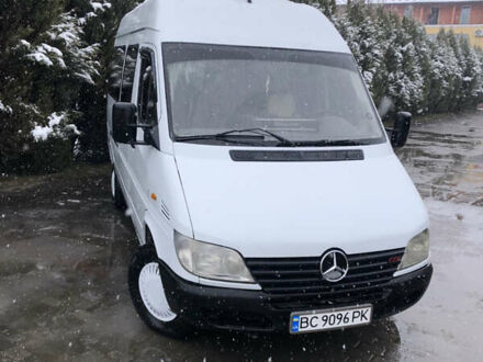 Мерседес Sprinter 2000 в Самборе на Automoto.ua Белый Мерседес Sprinter, объемом двигателя 2.15 л и пробегом 685 тыс. км за 7700 $, фото 1 на Automoto.ua