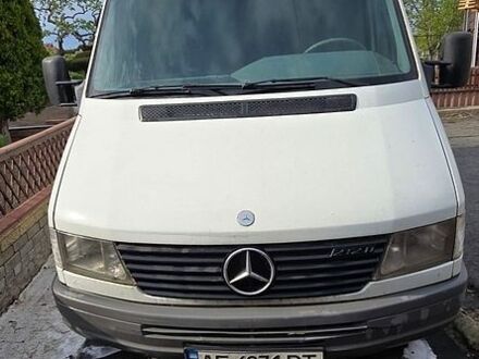 Белый Мерседес Sprinter, объемом двигателя 2.9 л и пробегом 752 тыс. км за 6900 $, фото 1 на Automoto.ua