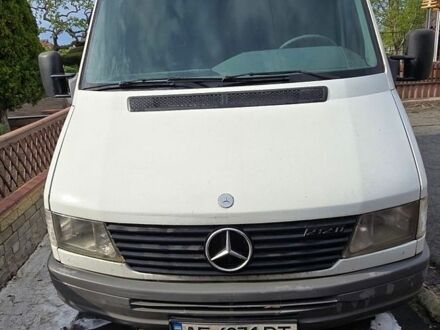 Білий Мерседес Sprinter, об'ємом двигуна 2.9 л та пробігом 752 тис. км за 6500 $, фото 1 на Automoto.ua