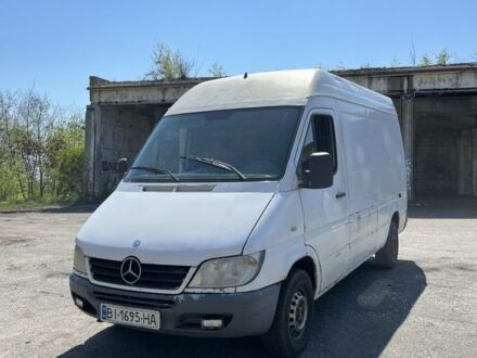 Белый Мерседес Sprinter, объемом двигателя 2.1 л и пробегом 558 тыс. км за 5800 $, фото 1 на Automoto.ua
