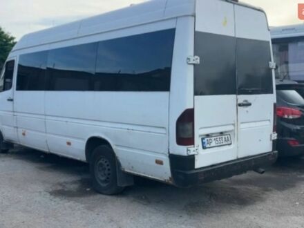 Белый Мерседес Sprinter, объемом двигателя 2.2 л и пробегом 555 тыс. км за 4500 $, фото 1 на Automoto.ua
