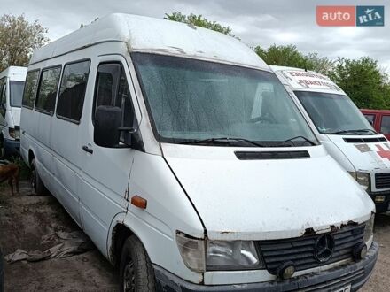 Белый Мерседес Sprinter, объемом двигателя 2.87 л и пробегом 800 тыс. км за 4900 $, фото 1 на Automoto.ua