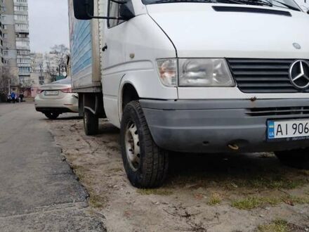 Белый Мерседес Sprinter, объемом двигателя 2.87 л и пробегом 883 тыс. км за 7800 $, фото 1 на Automoto.ua