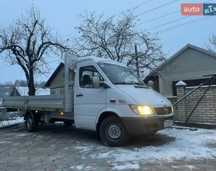 Белый Мерседес Sprinter, объемом двигателя 2.15 л и пробегом 1000 тыс. км за 10000 $, фото 1 на Automoto.ua