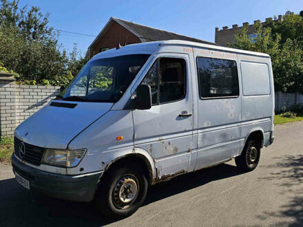 Білий Мерседес Sprinter, об'ємом двигуна 2.3 л та пробігом 400 тис. км за 2799 $, фото 1 на Automoto.ua