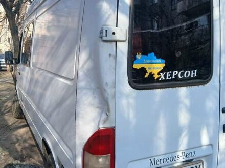 Мерседес Sprinter 2001 в Николаеве на Automoto.ua Белый Мерседес Sprinter, объемом двигателя 2.15 л и пробегом 350 тыс. км за 7500 $, фото 1 на Automoto.ua