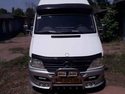 Мерседес Sprinter 2001 у Кривому Розі на Automoto.ua Білий Мерседес Sprinter, об'ємом двигуна 2.15 л та пробігом 113 тис. км за 13000 $, фото 1 на Automoto.ua