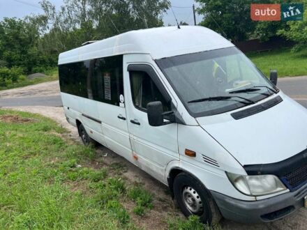 Белый Мерседес Sprinter, объемом двигателя 2.2 л и пробегом 250 тыс. км за 5800 $, фото 1 на Automoto.ua