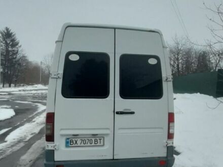 Белый Мерседес Sprinter, объемом двигателя 2.7 л и пробегом 999 тыс. км за 7000 $, фото 1 на Automoto.ua
