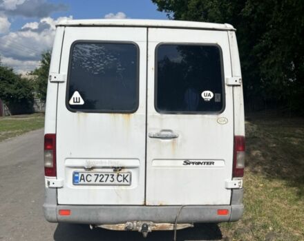 Білий Мерседес Sprinter, об'ємом двигуна 2.1 л та пробігом 350 тис. км за 2700 $, фото 1 на Automoto.ua